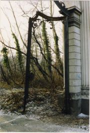 Überreste vom ursprünglichen Adlertor