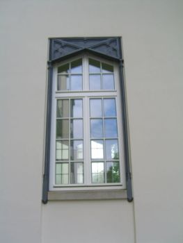 Nach der Restaurierung des freigelegten Fensters